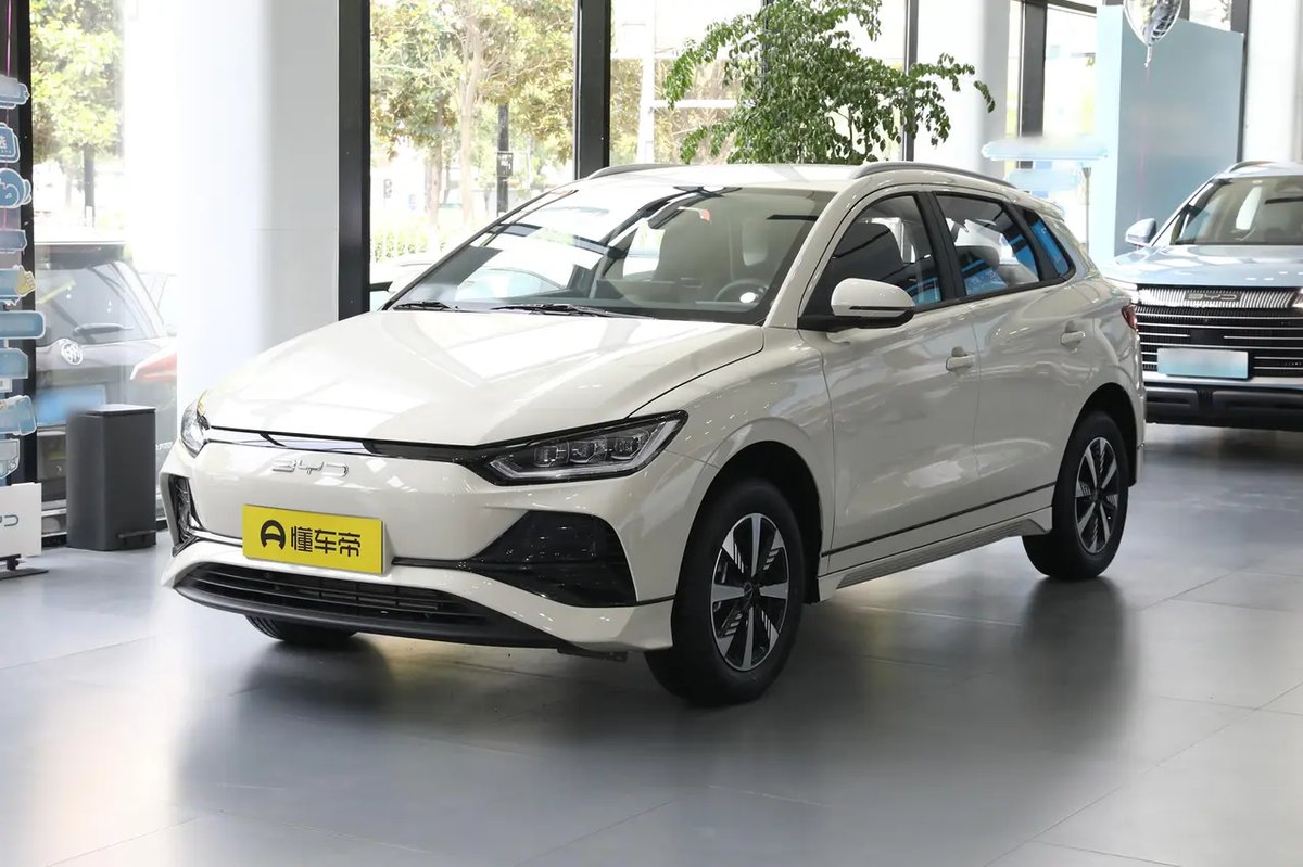 BYD e2 2024