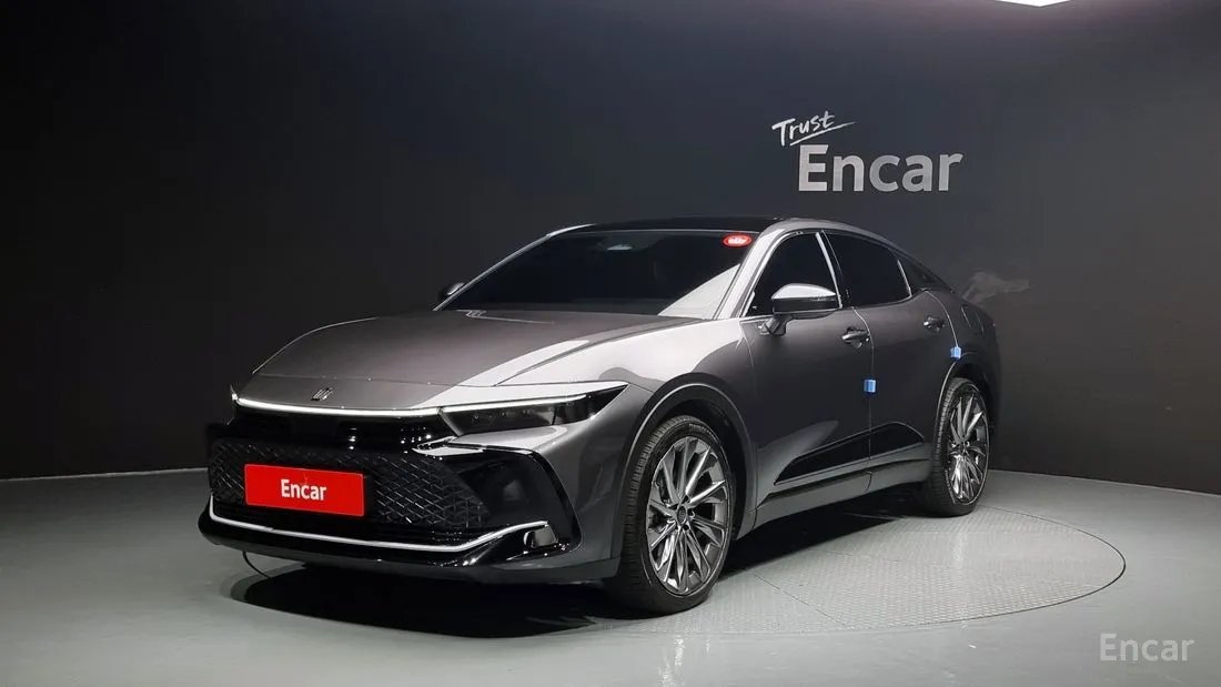 Toyota Crown 2023