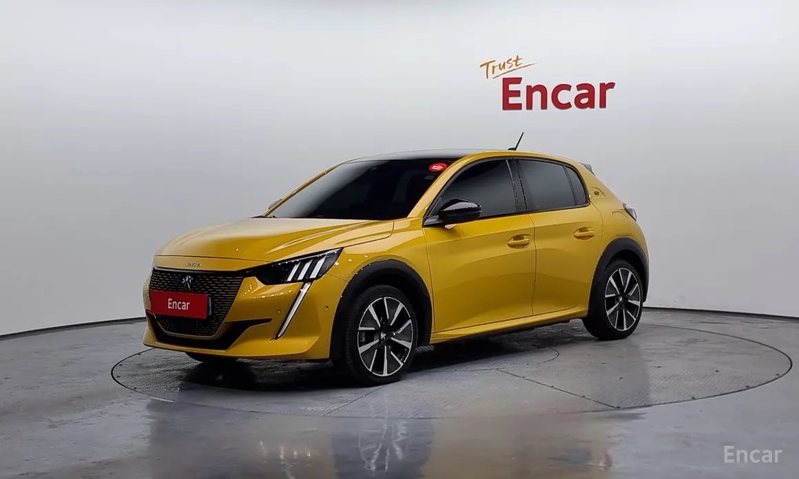 Peugeot e-208 2021
