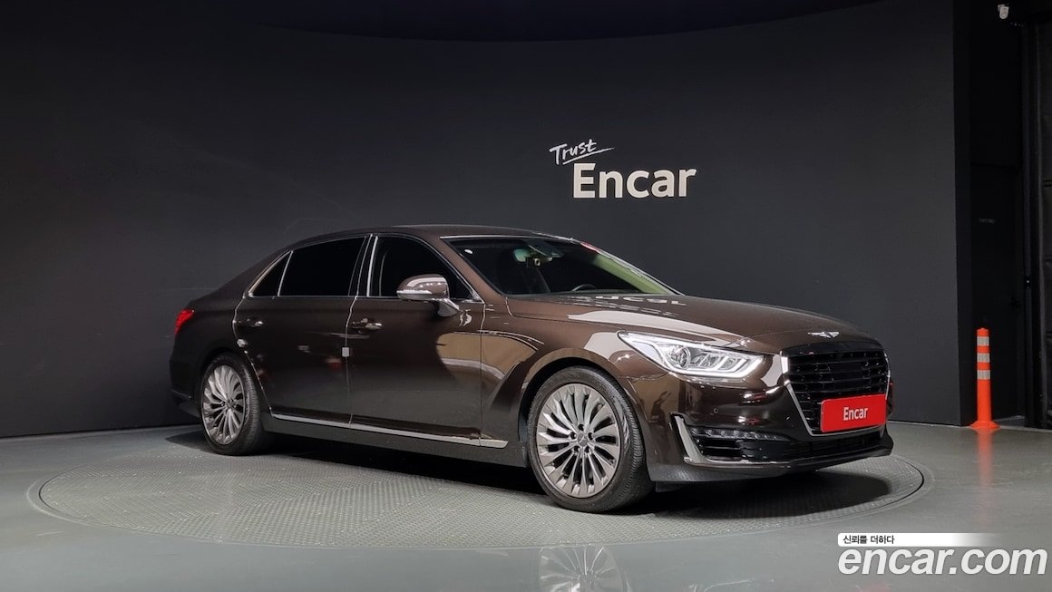 Genesis EQ900 2018