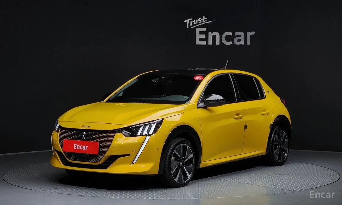 Peugeot e-208 2021
