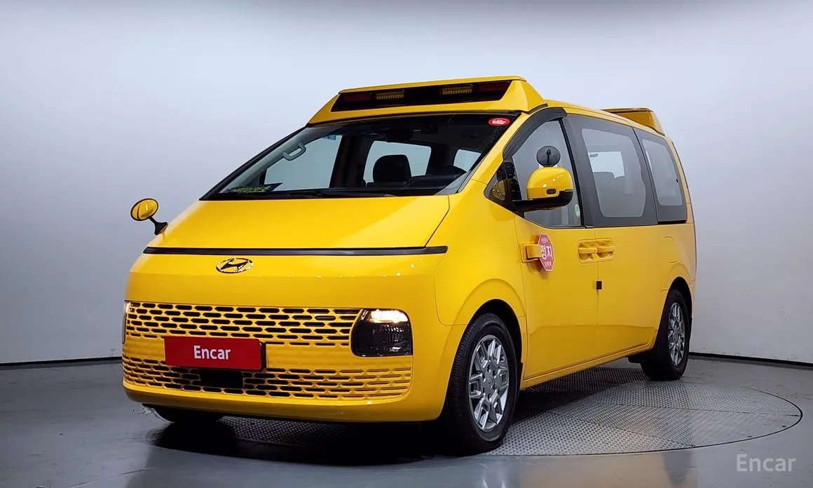 Hyundai Staria 2021