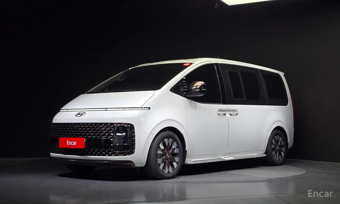 Hyundai Staria 2022