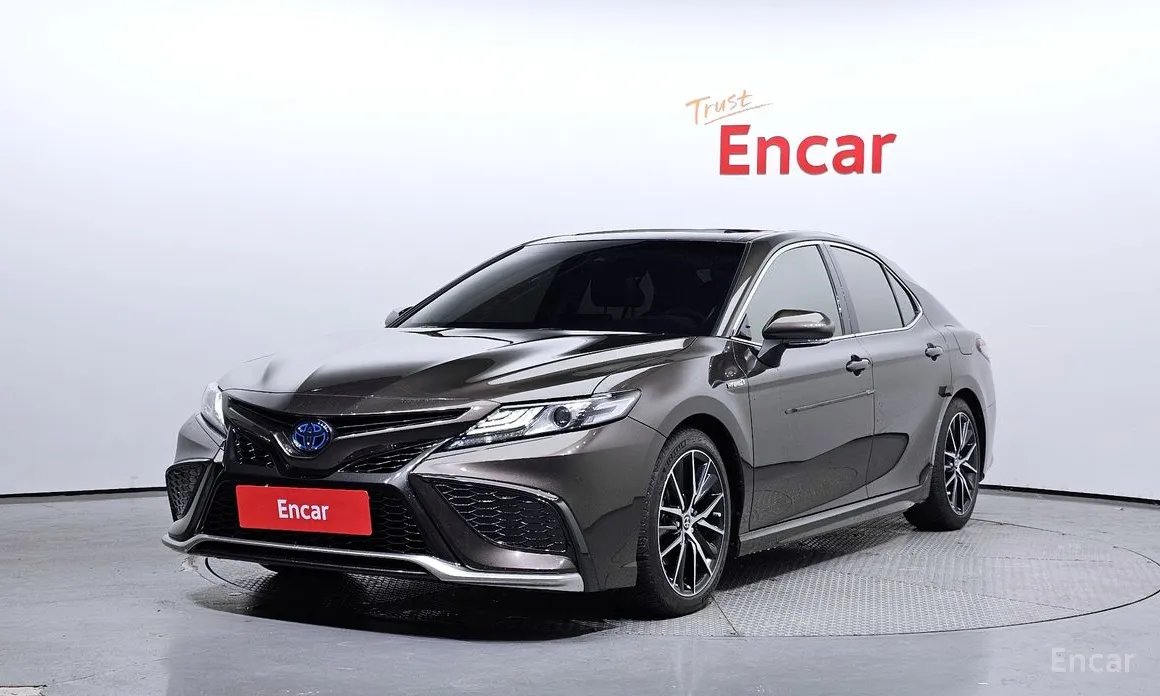 Toyota Camry 2021