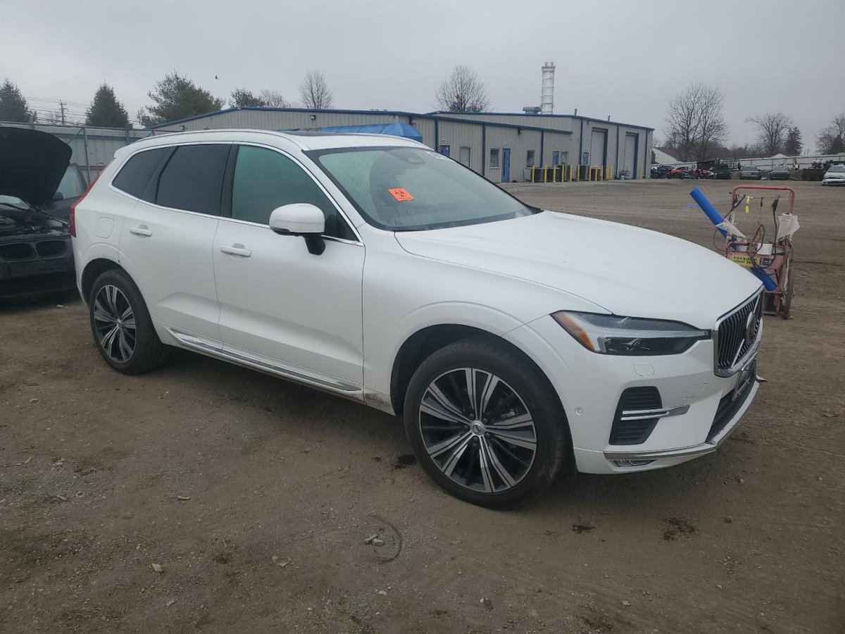 Volvo XC60 2022