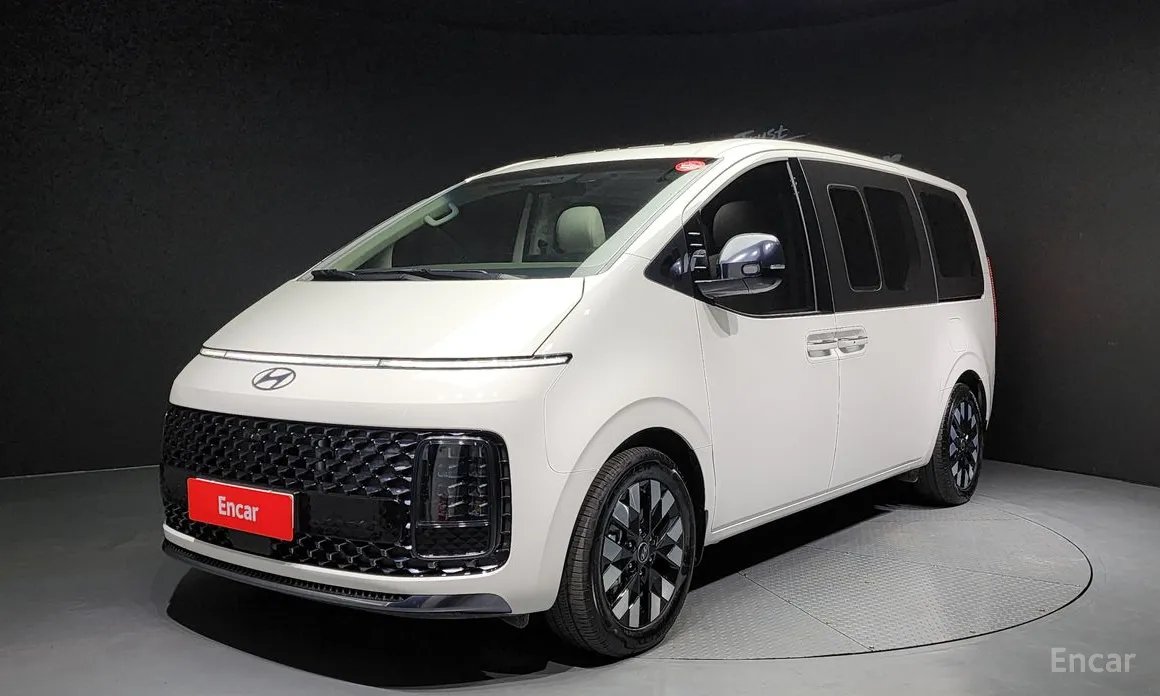 Hyundai Staria 2024